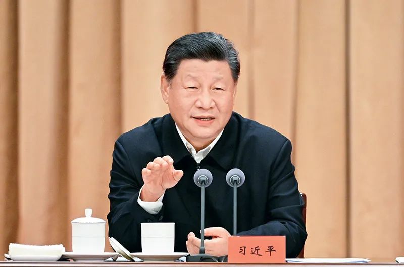 中共中央政治局召开会议 中共中央总书记习近平主持会议